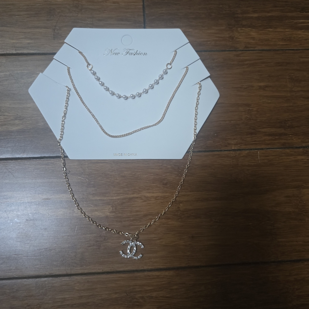 Elegant Gold Tone 3-in-1 Necklace - Picture 1 of 2